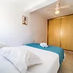 Apartamentos Moby Dick 16-G by WT